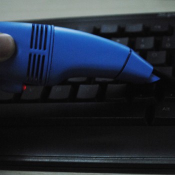 Mini Aspirador de Teclados USB